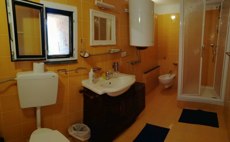 foto 8 Aluguer de frias entre particulares Levanto appartement Ligria La Spezia casa de banho