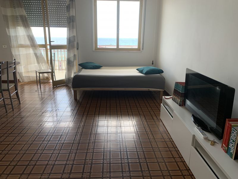 foto 10 Aluguer de férias entre particulares Torre dell'Orso appartement Puglia Lecce (província de) Sala de estar