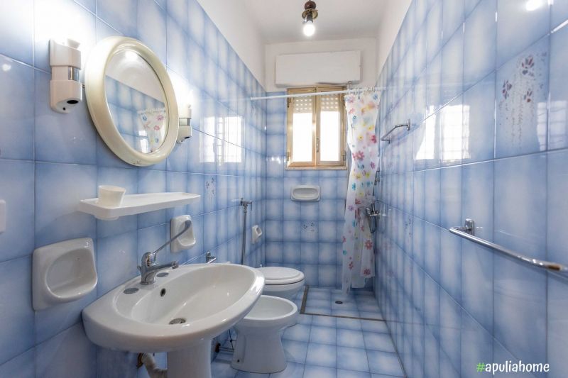 foto 20 Aluguer de frias entre particulares Torre Suda villa Puglia Lecce (provncia de) casa de banho 1