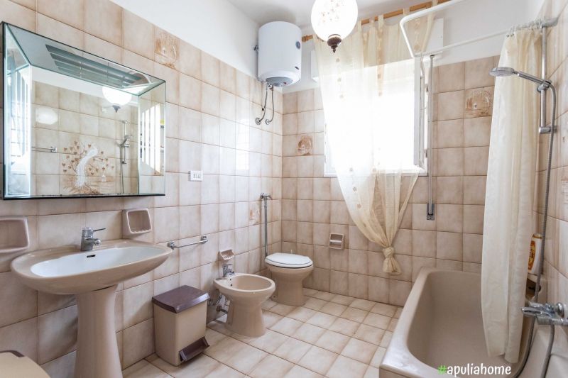 foto 21 Aluguer de frias entre particulares Torre Suda villa Puglia Lecce (provncia de) casa de banho 2