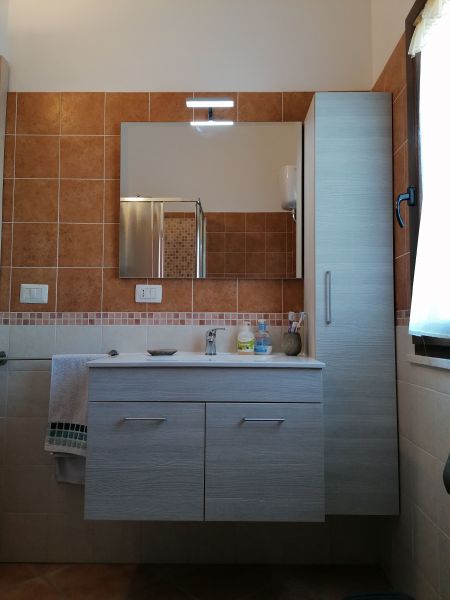 foto 11 Aluguer de frias entre particulares Costa Rei appartement Sardenha Cagliari (provncia de) casa de banho