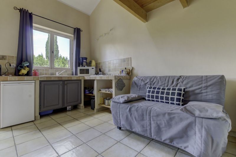 foto 5 Aluguer de frias entre particulares Saint Rmy de Provence studio Provena-Alpes-Costa Azul Bocas do Rdano Sala de estar