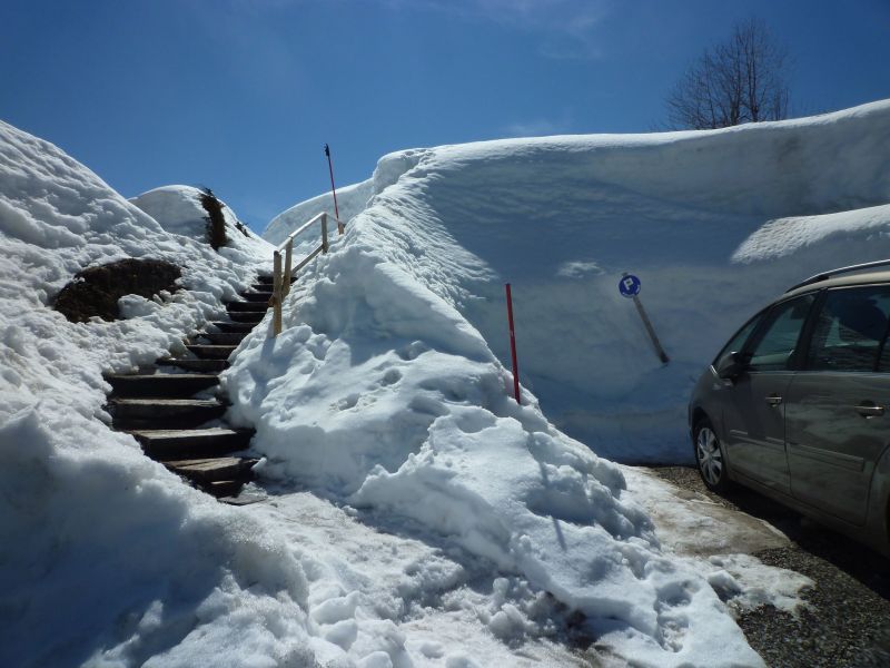 foto 11 Aluguer de frias entre particulares Praz de Lys Sommand chalet Rdano-Alpes  Parque de estacionamento