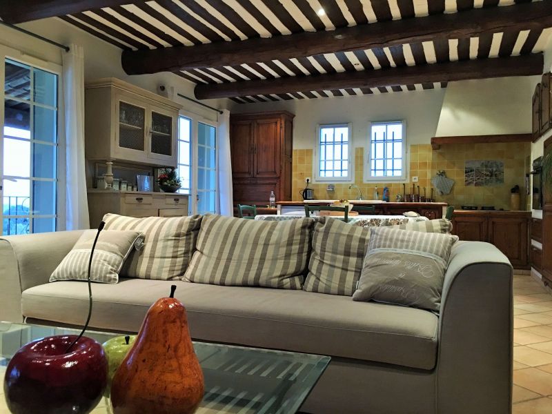 foto 8 Aluguer de frias entre particulares Gordes maison Provena-Alpes-Costa Azul Vaucluse Sala de estar