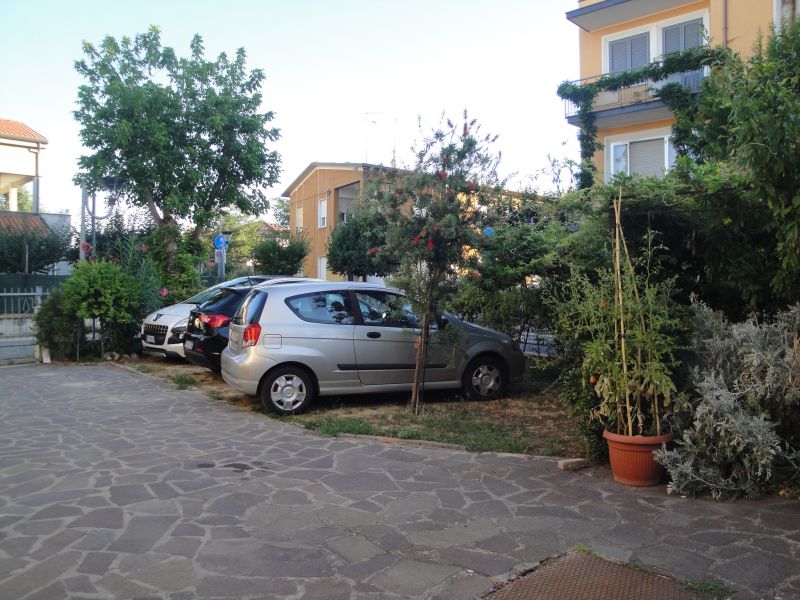 foto 10 Aluguer de frias entre particulares Bellaria Igea Marina appartement Emlia-Romanha Rmini Parque de estacionamento