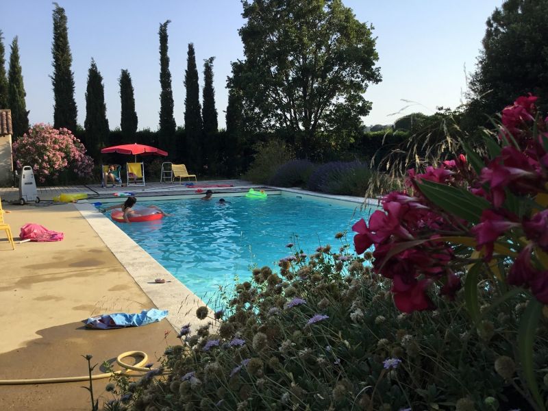 foto 3 Aluguer de férias entre particulares Uzès maison Languedoc-Roussillon Gard Piscina