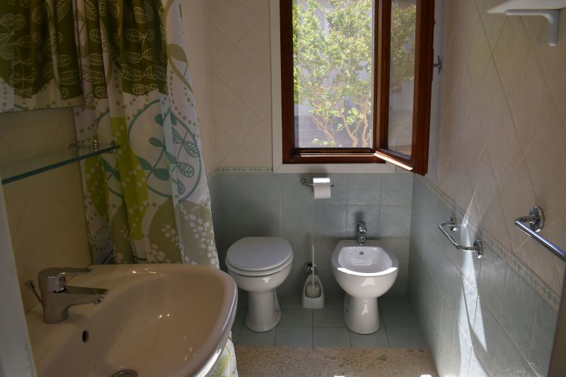 foto 7 Aluguer de frias entre particulares Rio nell'Elba appartement Toscana Ilha de Elba casa de banho
