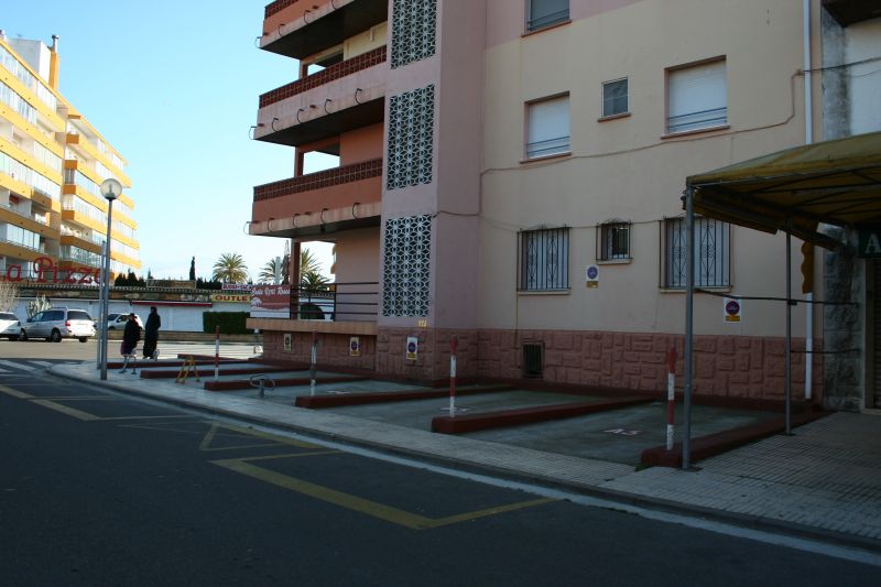 foto 13 Aluguer de frias entre particulares Rosas appartement Catalunha Girona (provncia de) Parque de estacionamento
