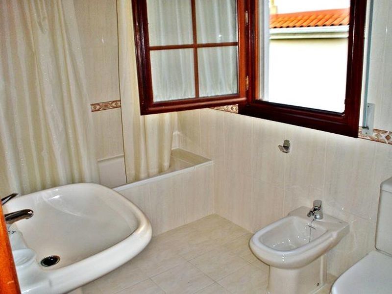 foto 19 Aluguer de frias entre particulares Santander gite Cantbria Cantbria casa de banho 2