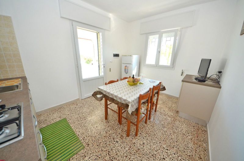 foto 3 Aluguer de frias entre particulares Pescoluse appartement Puglia Lecce (provncia de) Canto cozinha