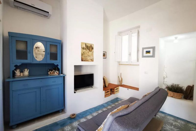 foto 5 Aluguer de frias entre particulares Marina di Mancaversa appartement Puglia  Sala de estar