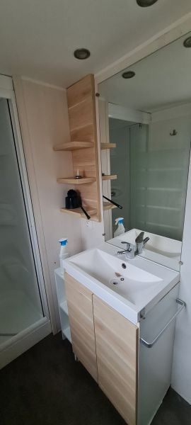 foto 8 Aluguer de frias entre particulares  mobilhome Provena-Alpes-Costa Azul Var casa de banho