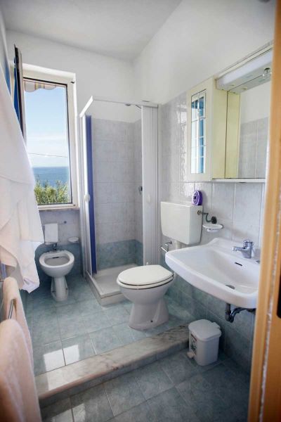 foto 17 Aluguer de frias entre particulares Torre Vado villa Puglia Lecce (provncia de) casa de banho 1