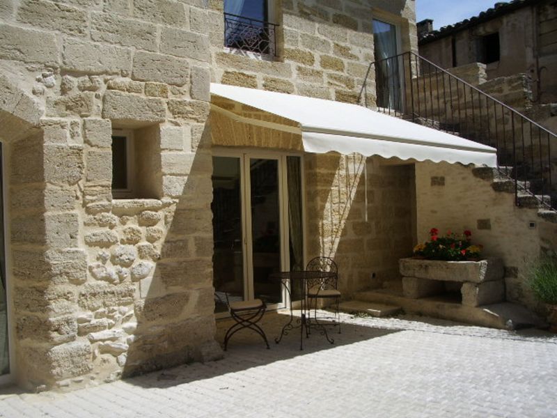foto 4 Aluguer de frias entre particulares Uzs maison Languedoc-Roussillon Gard Vista exterior do alojamento