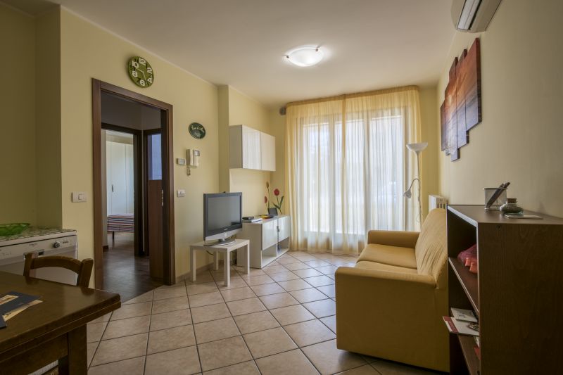 foto 4 Aluguer de frias entre particulares Marotta appartement Marche Pesaro e Urbino (provncia de) Sala de estar