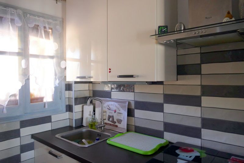 foto 6 Aluguer de férias entre particulares Pietrosella appartement Córsega Córsega do Sul Cozinha independente