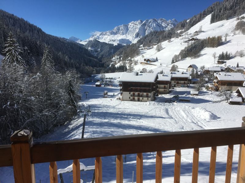 foto 22 Aluguer de frias entre particulares La Giettaz en Aravis appartement Rdano-Alpes Sabia vista da varanda