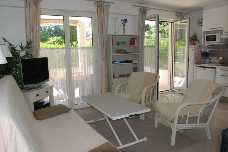 foto 5 Aluguer de frias entre particulares Saint Raphael appartement Provena-Alpes-Costa Azul Var Sala de estar