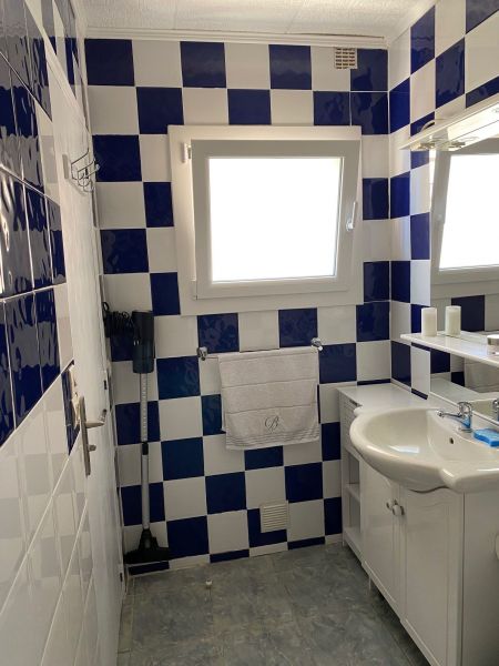 foto 10 Aluguer de frias entre particulares Agay studio Provena-Alpes-Costa Azul Var casa de banho