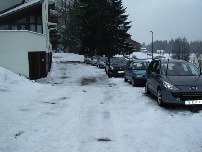 foto 6 Aluguer de férias entre particulares Morillon Grand Massif studio Ródano-Alpes Alta Sabóia Parque de estacionamento