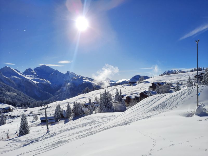 foto 13 Aluguer de férias entre particulares Manigod-Croix Fry/L'étale-Merdassier appartement Ródano-Alpes Alta Sabóia vista da varanda