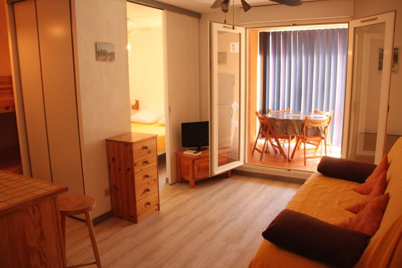foto 2 Aluguer de frias entre particulares La Londe-les-Maures appartement Provena-Alpes-Costa Azul Var Sala de estar