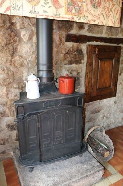foto 8 Aluguer de frias entre particulares Antraigues sur Volane maison Rdano-Alpes Ardche Cozinha independente