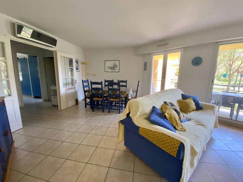 foto 4 Aluguer de férias entre particulares Fréjus appartement Provença-Alpes-Costa Azul Var Sala